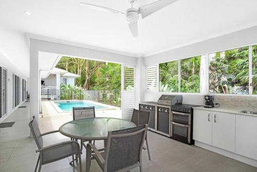 Palm Cove Studio Apartments Room Type - Standard Studio