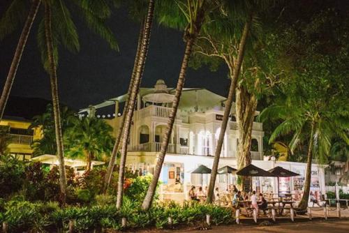 Palm Cove Studio Apartments in Playa Palm Cove