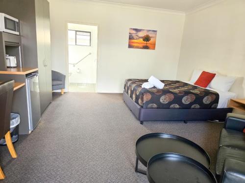 Ascot Lodge Motor Inn in คินการอย