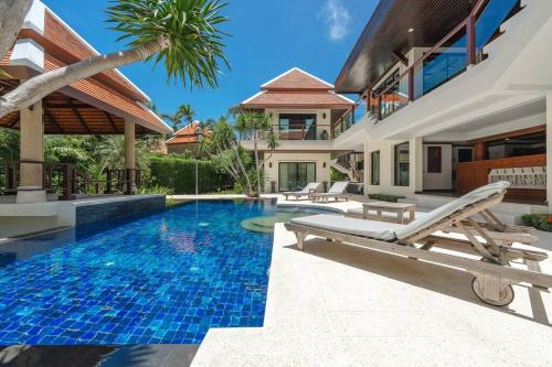 Beautiful 4BR Villa 10 min to Naiharn beach