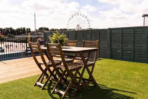 The Dreamland Apartment - Margate Beach - By Goldex Coastal Breaks