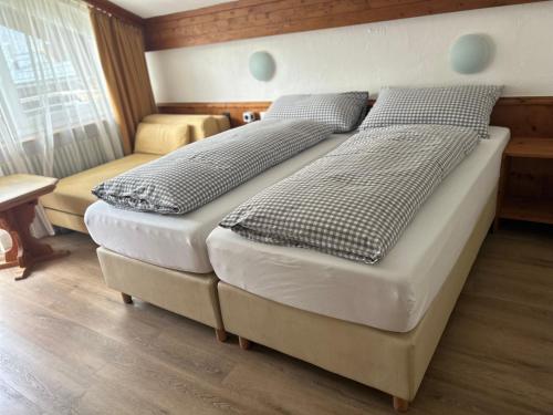 Hotel Adonis - image 7