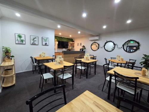 ห้องอาหาร, Ascot Lodge Motor Inn in คินการอย