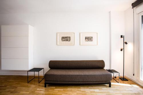 One-Bedroom Apartment image 1