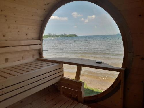 沙灘, 米利茨海濱酒店 (Muritz-Strandhotel) in 魯貝爾/米利茨