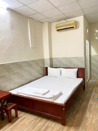 Double Room image 4