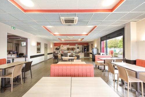 Ételek és italok, Ace Hotel Chartres in Le Coudray