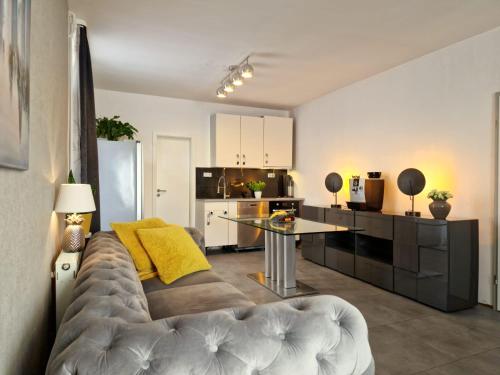 Apartment city Frankfurt Room Agancy - image 3