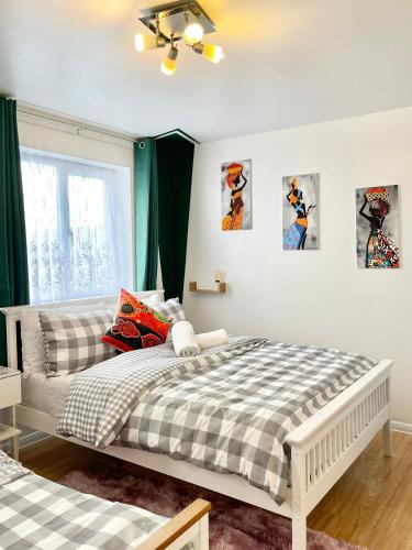 The Express Apartment - image 8