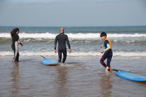 Sports un aktivitātes, aziz house of surfing in Tiguert