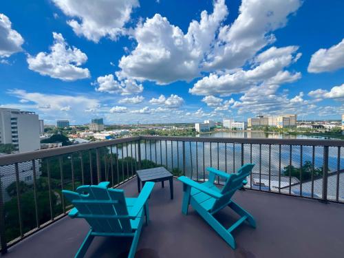 TerraceOnTen Aqua Penthouse - Private Rooftop Terrace with Fireworks View, Central Location, Kitchen in Orlando, USA