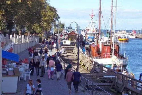 Warnemünde am Alten Strom 23286 in Warnemünde, Deutschland