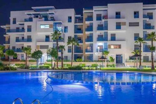 Luxueux Appartement Flambant Neuf Haut Standing in Martil