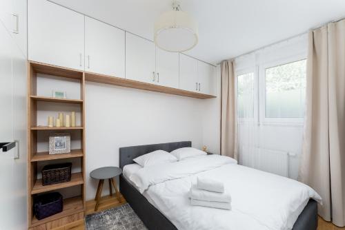 Cracow Luxury Apartment with Garden