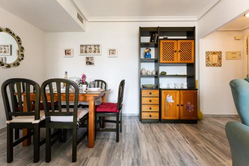 MalagaSuite Sol & Mar Apartments Torremolinos - image 2