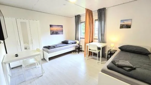 TOP Monteurwohnung mit Terrasse, 6 Zimmer, voll ausgestattet, Wäsche inklusive, kostenfreier Parkplatz und WLAN - KP01 in Iserlohn, Deutschland