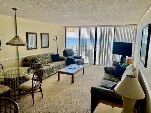 ROYAL GARDEN RESORT 412 condo image