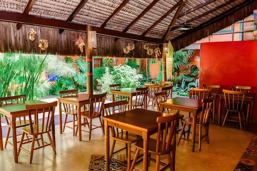 Pousada Forte Rocha in หาดเฟย์ติเซย์รา