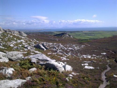 Atracciones, Sea and Mountain Luxury Glamping Pods in Holyhead