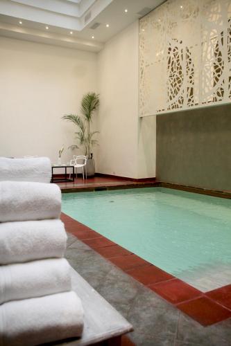 Gardi Hotel & Suites