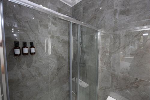 The Kent Luxury House Sleeps 14 free parking, Manchester (fotografie 4)