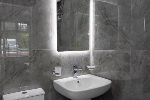 The Kent Luxury House Sleeps 14 free parking, Manchester (fotografie 3)
