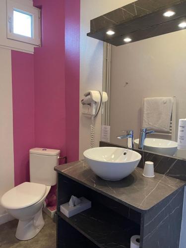 Bagnoles Hotel - Contact Hotel - image 4