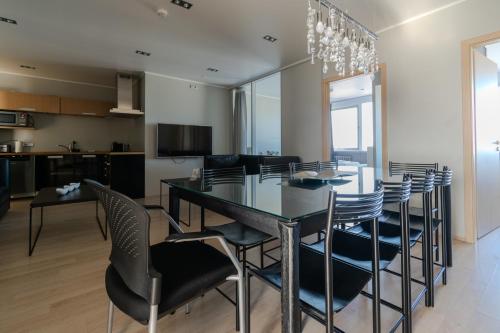 Four-Bedroom Apartment image 1