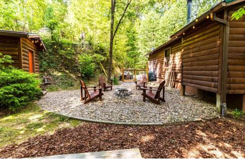Fontana Woods Cabin in Bryson City, USA