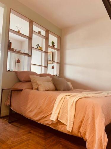 Studio de diseño con patio