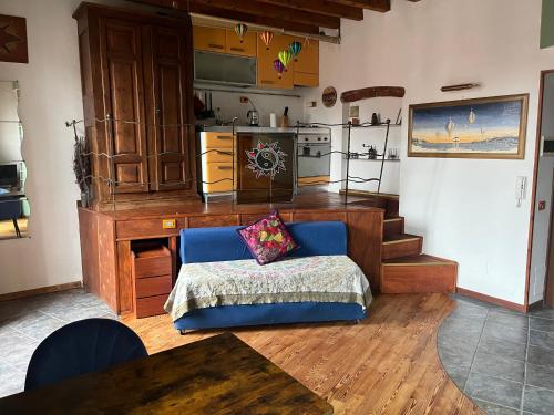 BNB MAX - Exclusive studio - Central station - Tap to explore photos