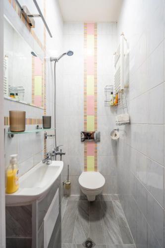 1BD Flat in Sofia Center - 2 min to Vitosha & NDK by Flat Mаnager, Sofia (Foto 3)