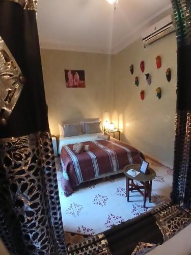 Standard Double Room image 4