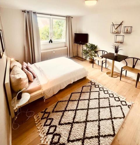 Ferienwohnung an der Uniklinik mit eigener Küche und renoviertem Badezimmer (Ferienwohnung an der Uniklinik mit eigener Kuche und renoviertem Badezimmer) in Homburg
