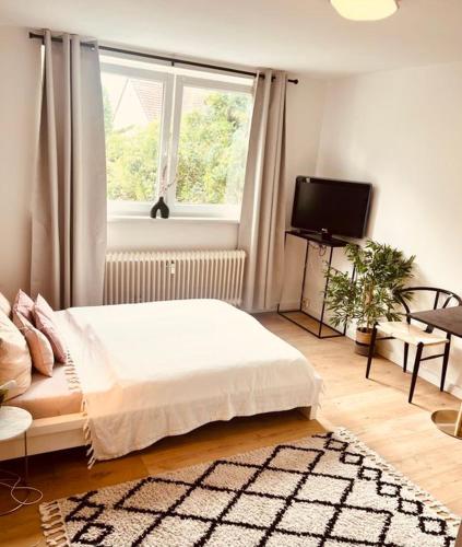 Ferienwohnung an der Uniklinik mit eigener Küche und renoviertem Badezimmer (Ferienwohnung an der Uniklinik mit eigener Kuche und renoviertem Badezimmer) in 洪堡