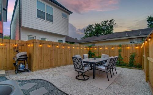 Heart of Houston - Modern 3BD Open-Concept in Houston, USA