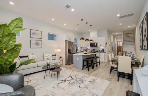 Heart of Houston - Modern 3BD Open-Concept in Houston, USA