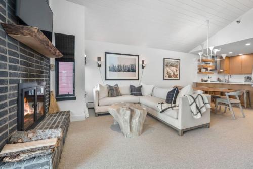 Exceptional Village Watch Condo in สแตรทตัน (VT)