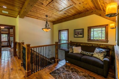 Round Tree Retreat in Stratton Mountain, USA