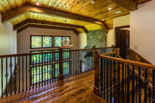 Round Tree Retreat in Stratton Mountain, USA