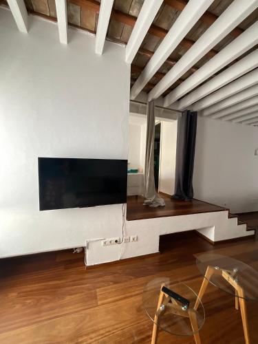 Three-Bedroom House image 10