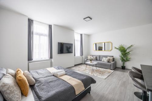 Exclusive & Grand City Central Residence w' 4BEDRM, 3BATHRM, Budapest