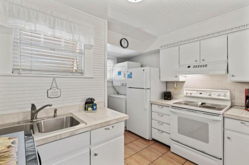 The Seashell Cottage – Anna Maria Island, FL