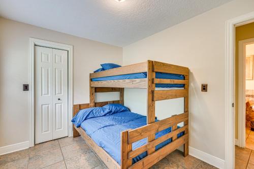 Lakefront Lutz Home with Hot Tub 15 Mi to Tampa Lakefront Lutz Home with Hot Tub 15 Mi to Tampa