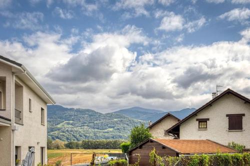 Grande Maison proche ST Micro in Crolles