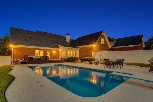 Heated Pool ATL 5BR Modern Sanctuary
