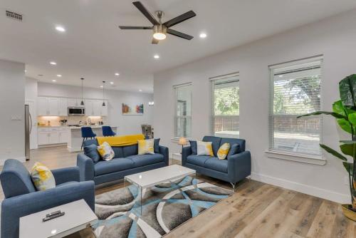 Modern and Comfortable Home Close to Downtown in Dallas, USA