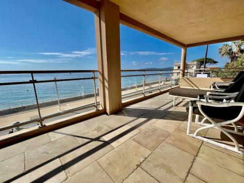 Vue mer imprenable à 20 m plage