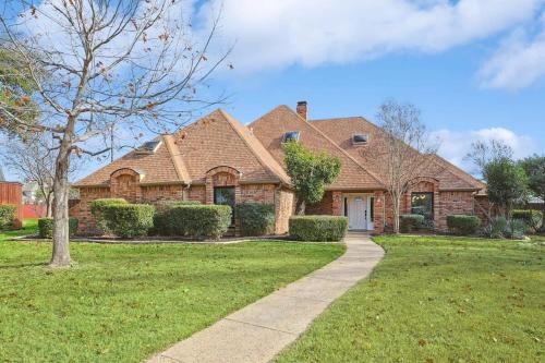 Best of Carrollton - Luxury Pool Hot tub Games in พลาโน (TX)