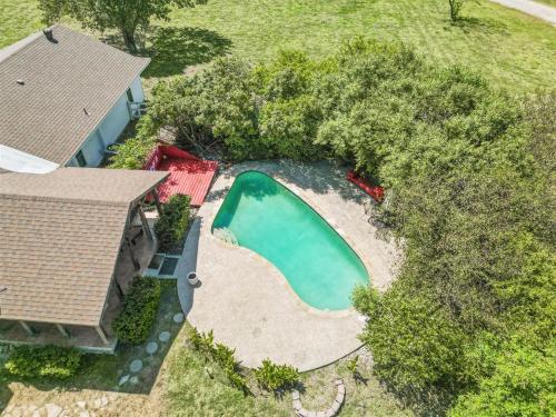 3BD Farmhouse Country Living - Pool Patio Firepit in Fairview (TX)